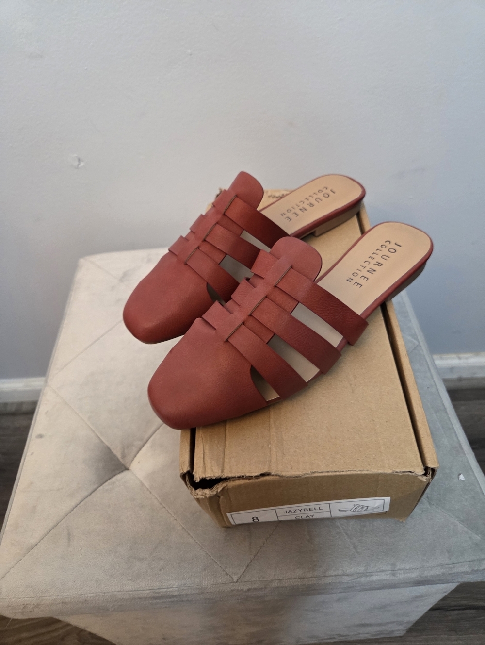 Journee CollectionJazybell Rust Red Woven Leather Slide Mules, Size 8, NIB